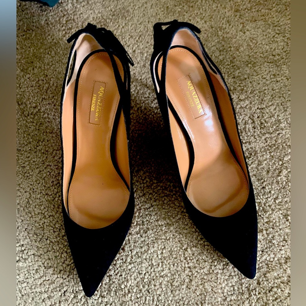 Aquazurra pointed heels.